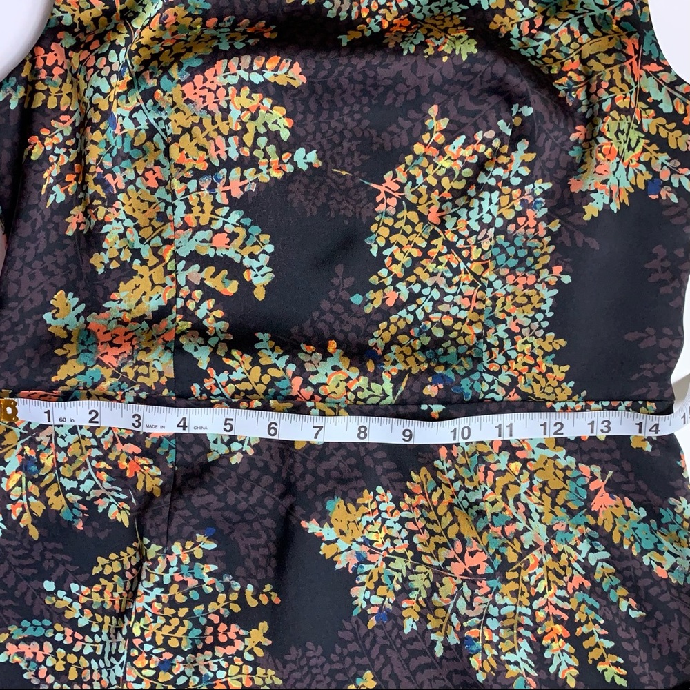 The Limited Lined Shift Dress - Picture 10 of 12
